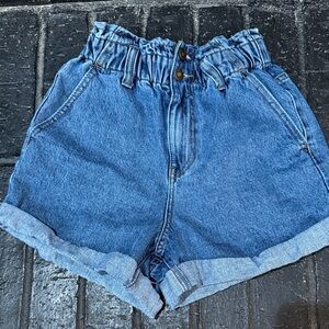 Forever 21 Ruched Waist Cuffed Denim Shorts - Blue
